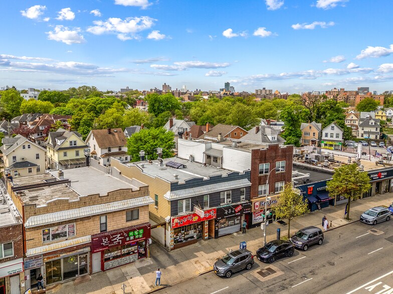 More Photos Of 15226-15228 Northern Blvd, Flushing General Retail For Sale