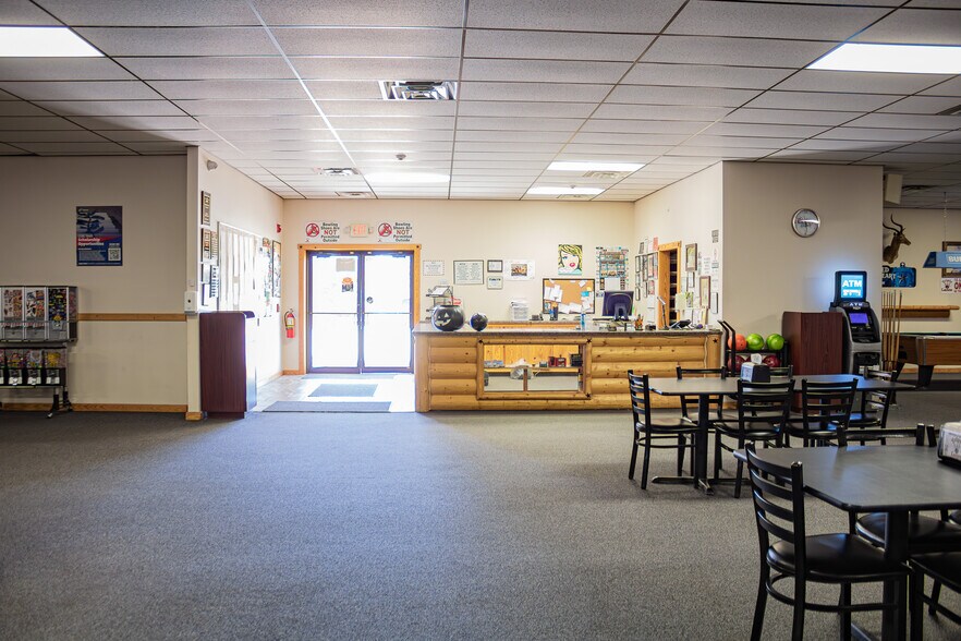 More Photos Of 6900 US Highway 190 W, Livingston Bowling Alley For Sale