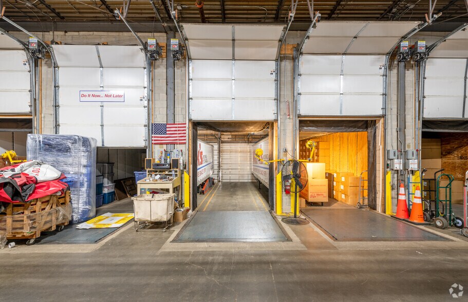 More Photos Of 111 Milk St, Westborough Warehouse For Lease