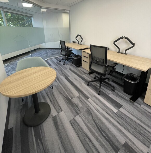 More Photos Of 1000 Northbrook Dr, Trevose Office For Sale