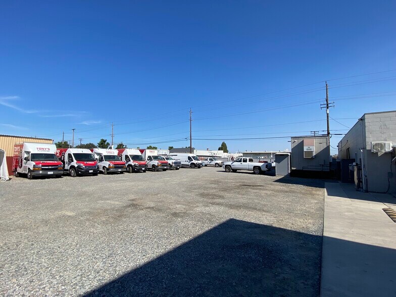 More Photos Of 1236 Woodland Ave, Modesto Warehouse For Lease