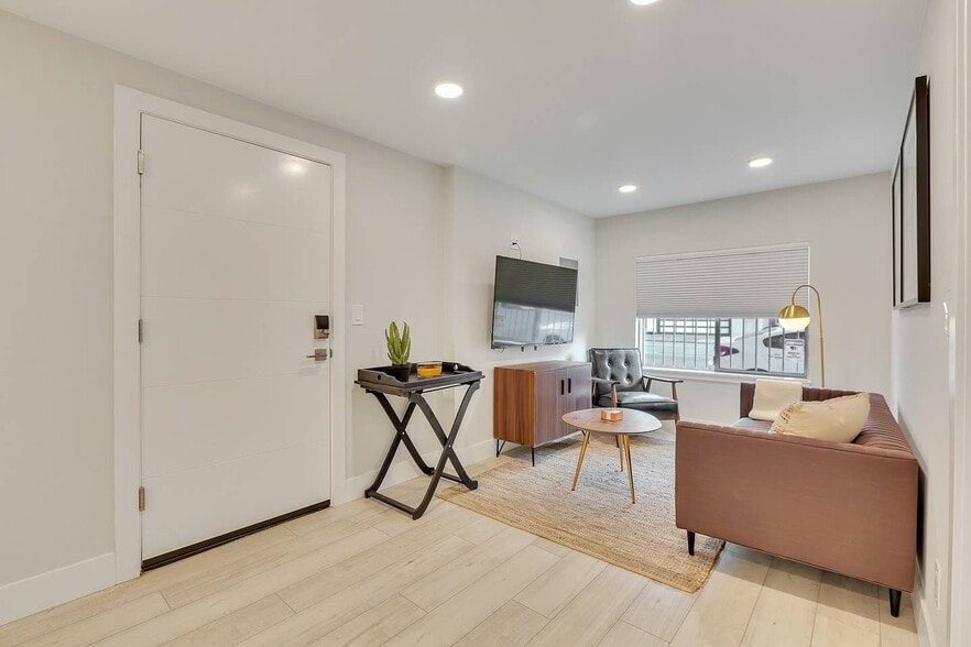 More Photos Of 1454 S Van Ness Ave, San Francisco Apartments For Sale