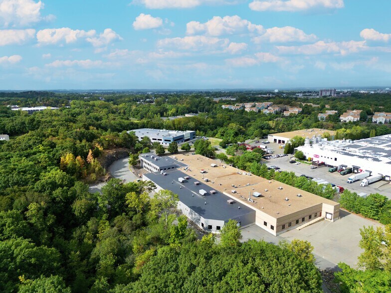 Primary Photo Of 1 Technology Way, Salem Industrial For Lease