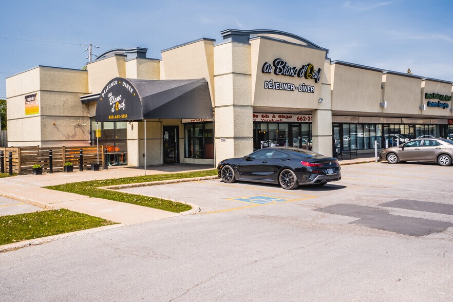 More Photos Of 1895 Boul René-Laennec, Laval General Retail For Lease