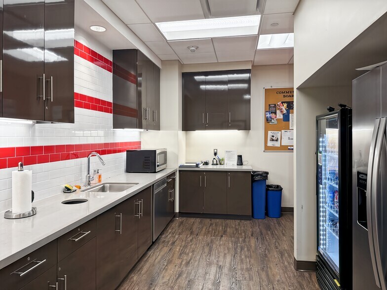 More Photos Of 333 SE 2nd Ave, Miami Coworking Space