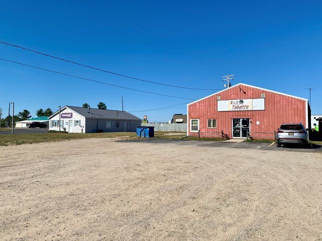 More Photos Of 305 US Highway 31 S, Traverse City Storefront Retail Office For Lease