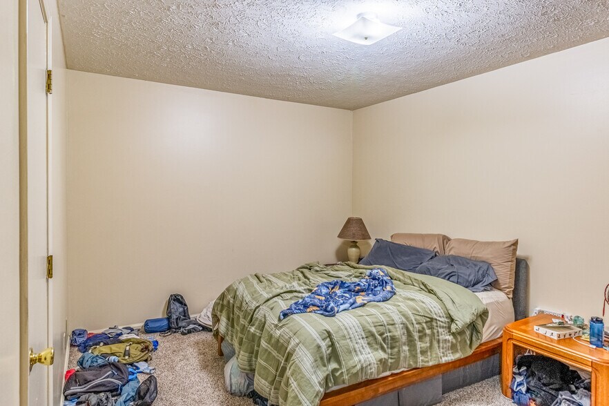 More Photos Of 291 Dunbar Cave Rd, Clarksville Multifamily For Sale