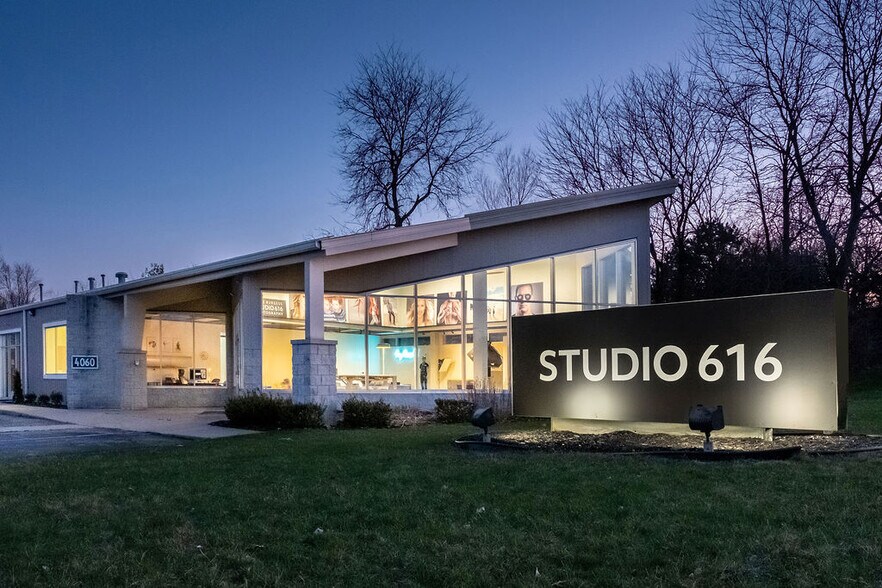 Primary Photo Of 4060 29th St SE, Kentwood Freestanding For Lease
