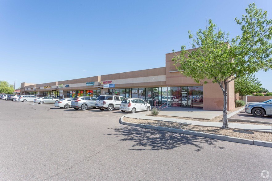 More Photos Of 10222 N 43rd Ave, Glendale Unknown For Lease