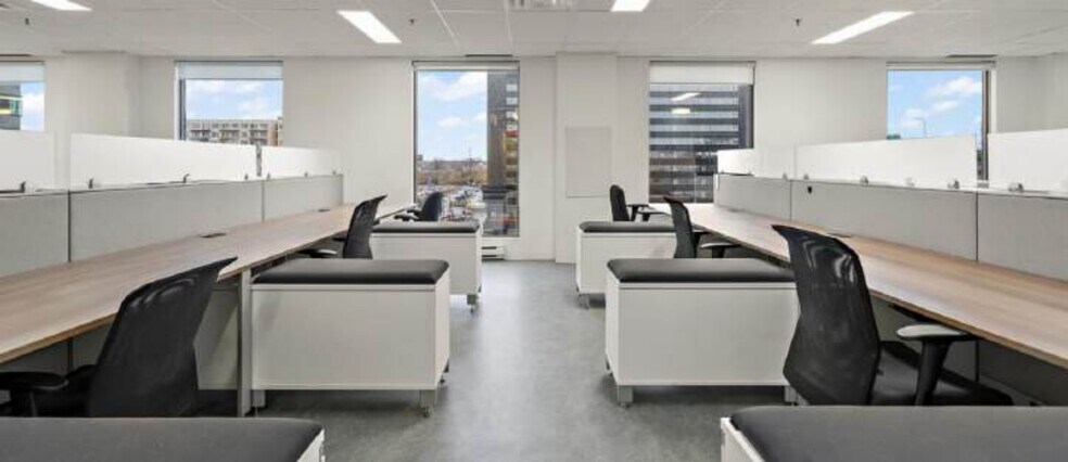More Photos Of 1010 Rue de Sérigny, Longueuil Office For Lease