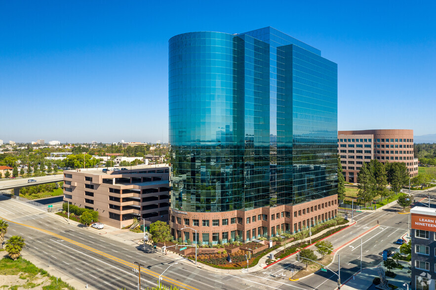 Primary Photo Of 1851 E 1st St, Santa Ana Office For Lease