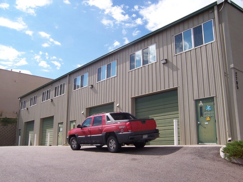 More Photos Of 2795 S Shoshone St, Englewood Light Distribution For Lease