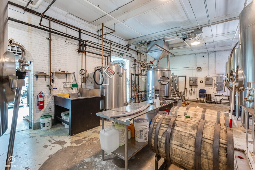 More Photos Of 11314 S Front Ave, Chicago Warehouse For Sale