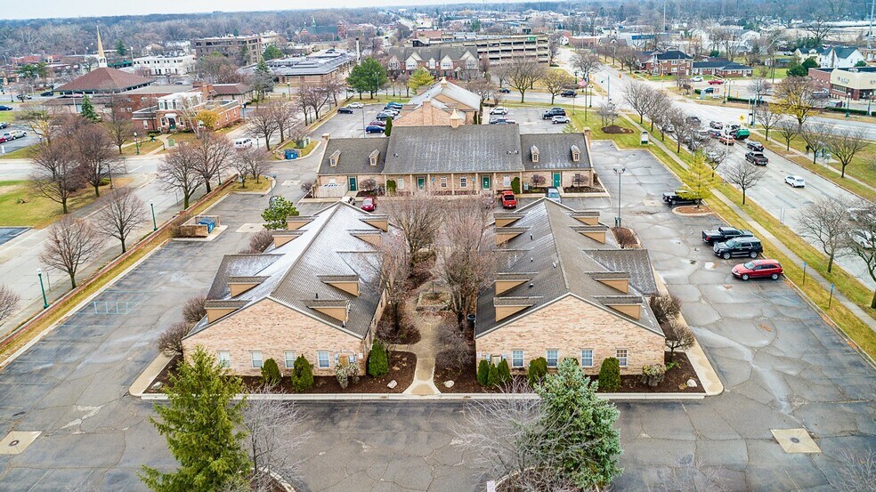 More Photos Of 35100-35120 E Michigan Ave, Wayne Unknown For Lease