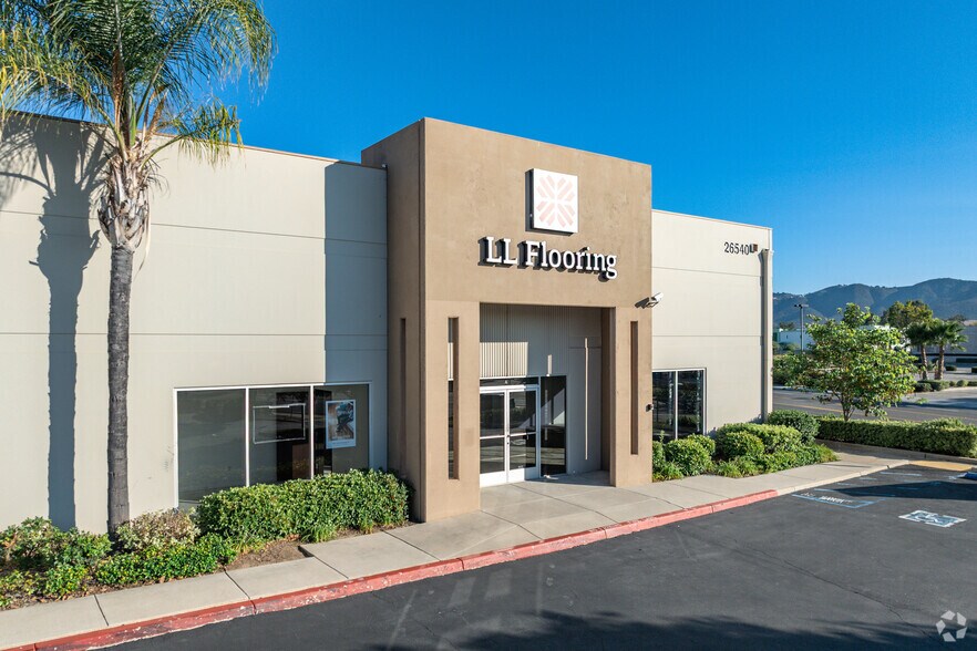 More Photos Of 26540 Jefferson Ave, Murrieta Showroom For Lease