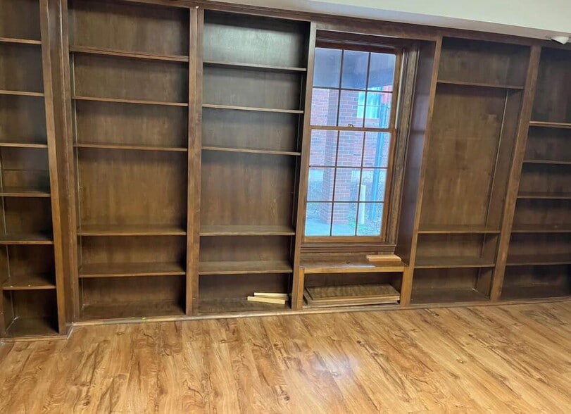 More Photos Of 240 E Main St, Mount Vernon Apartments For Sale