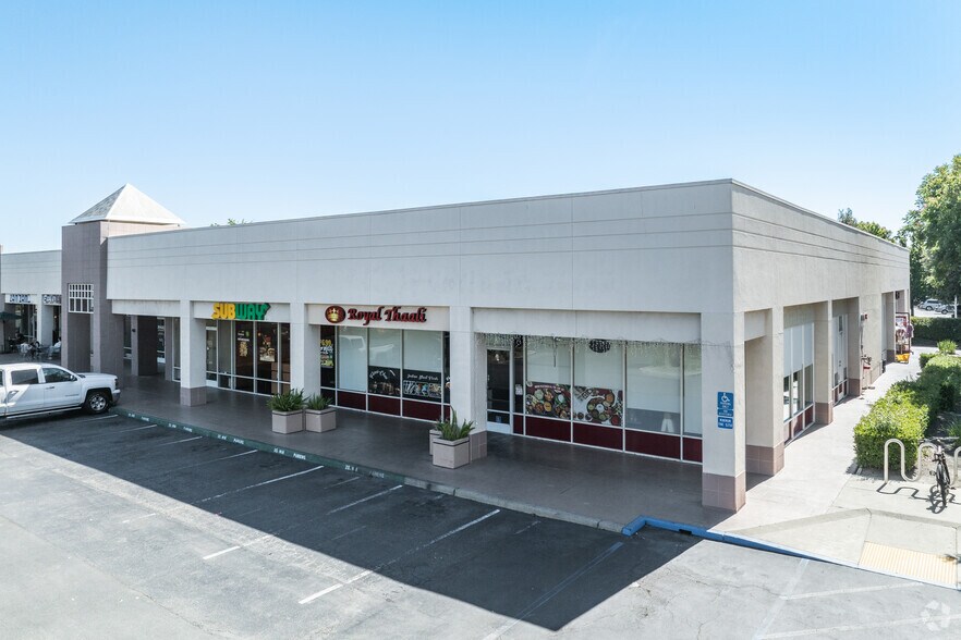 More Photos Of 4555 Hopyard Rd, Pleasanton Freestanding For Lease