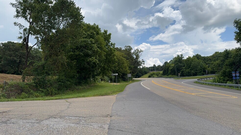 More Photos Of I-40 Exit 415, Dandridge Land For Lease