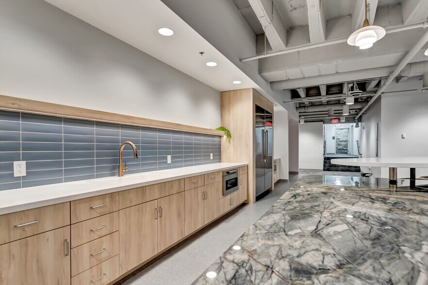 More Photos Of 717 W St Germain St, Saint Cloud Office For Lease