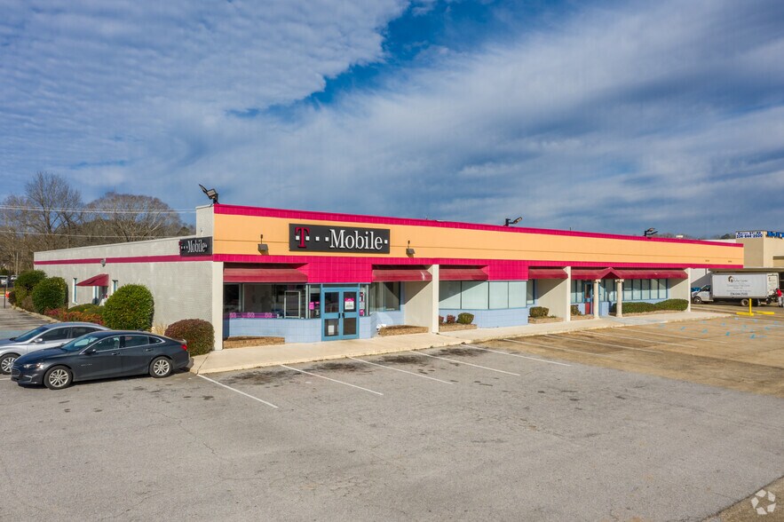 Primary Photo Of 415 N Gilmer Ave, Lanett Storefront Retail Office For Lease