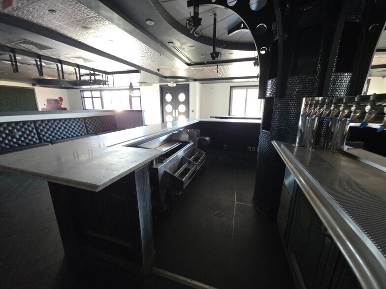 More Photos Of 1940 Cinema Dr, Rock Hill Restaurant For Lease
