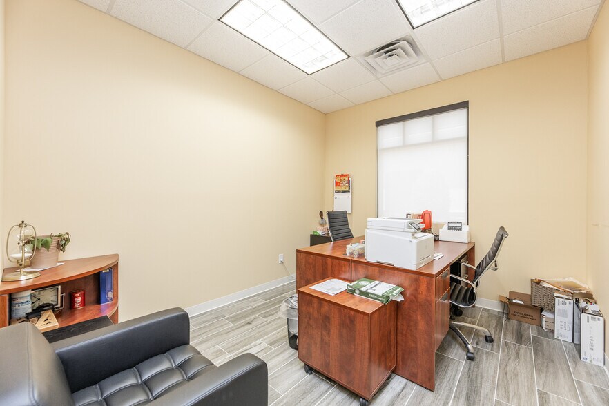 More Photos Of 4634 Riverstone Blvd, Missouri City Medical For Sale