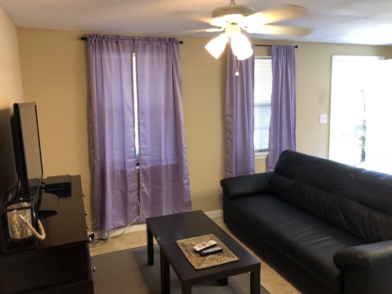 More Photos Of 5202 County Road 469, Brazoria Apartments For Sale