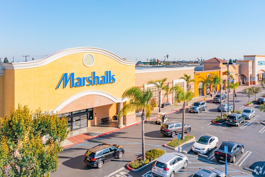 More Photos Of 7000-8000 Alameda St, Huntington Park Unknown For Lease