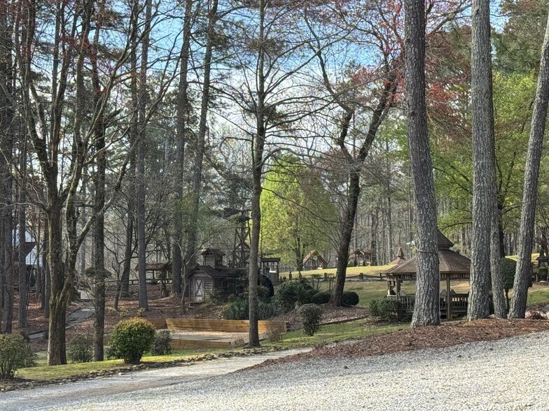 More Photos Of 3430 Land Rd, Alpharetta Religious Facility For Sale
