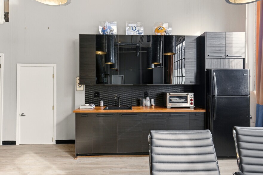 More Photos Of 39 E 3rd St, Richmond Apartments For Sale