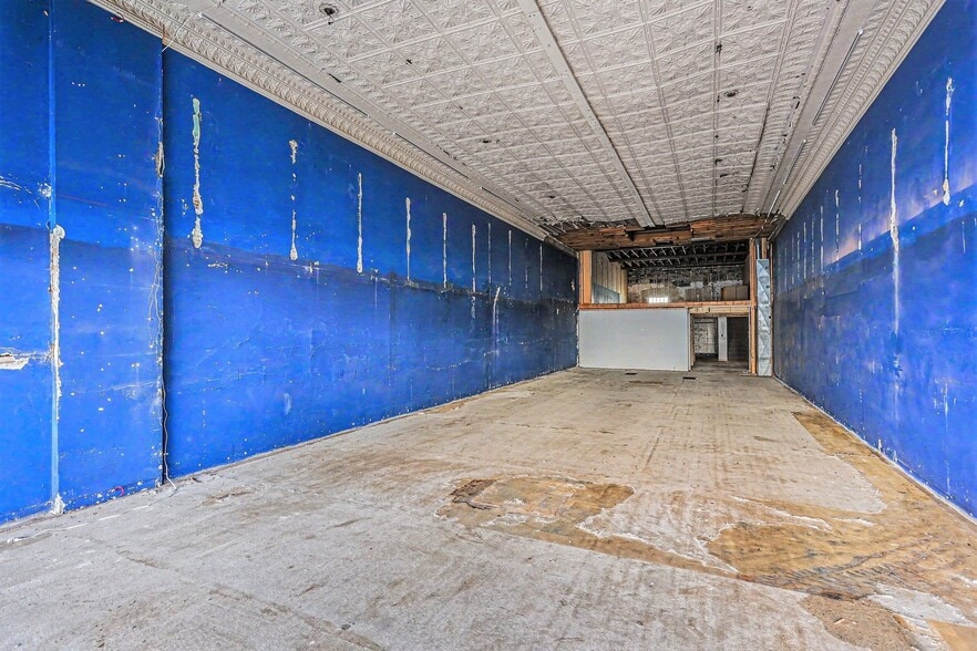 More Photos Of , Bay City General Retail For Sale