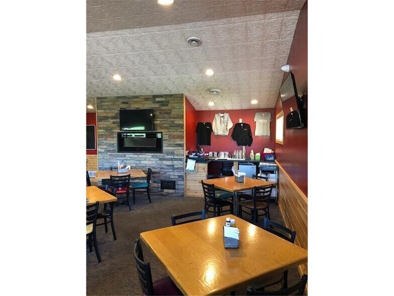 More Photos Of 26838 US Highway 169, Aitkin Restaurant For Sale