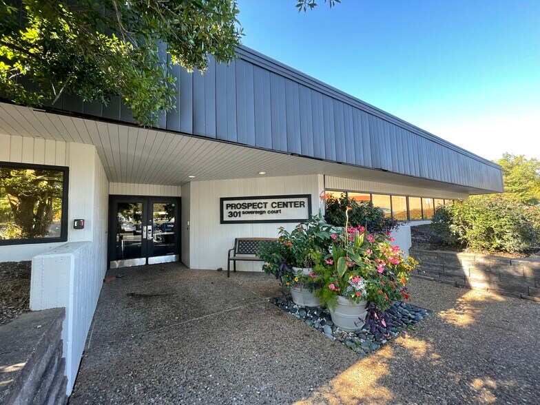 Primary Photo Of 301 Sovereign Ct, Manchester Medical For Lease