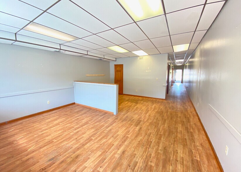 More Photos Of 3928 Dayton Blvd, Chattanooga Storefront For Sale