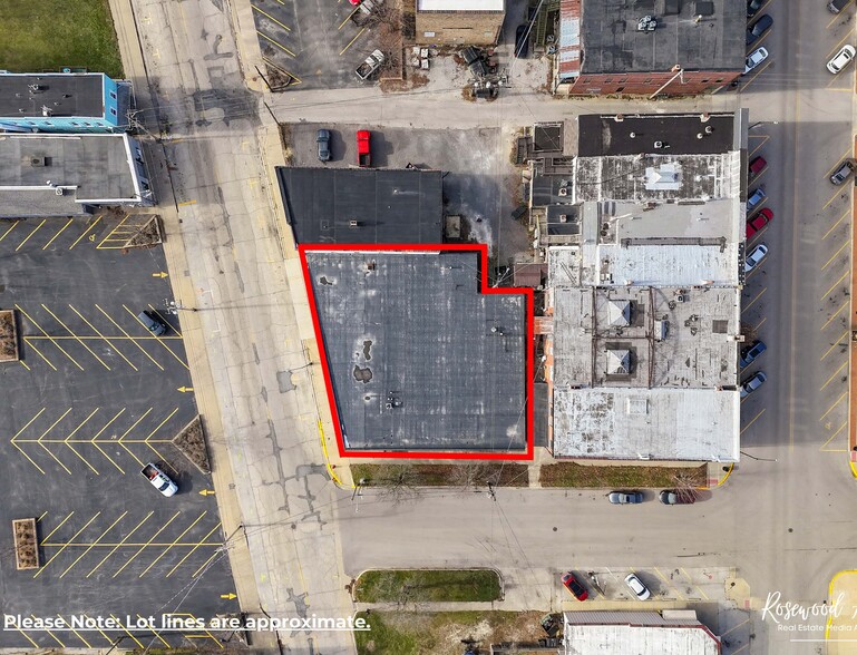 More Photos Of 124 E River St, Momence Warehouse For Sale