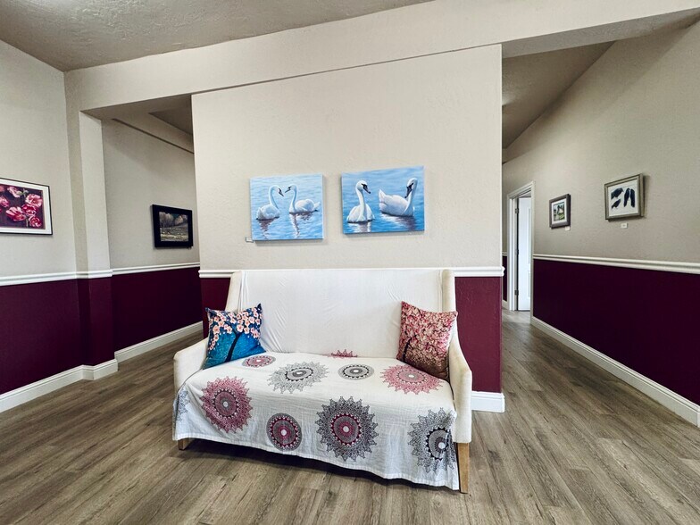 More Photos Of 2976 W Center St, Anderson Medical For Sale