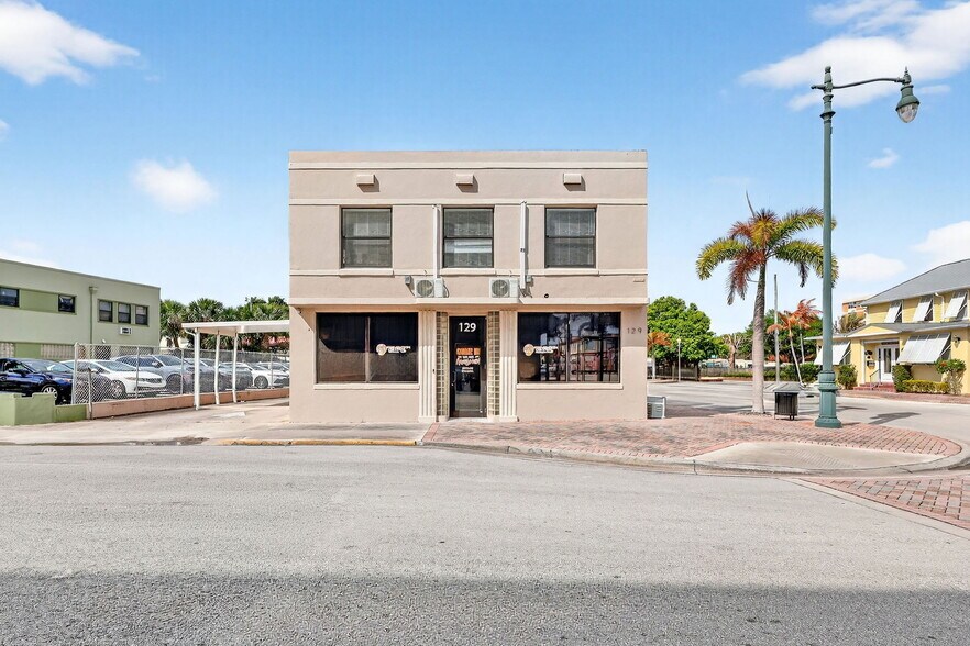 Primary Photo Of 129 N 5th St, Fort Pierce Storefront Retail Residential For Lease