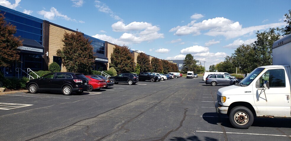 More Photos Of 3005 Hadley Rd, South Plainfield Flex For Lease