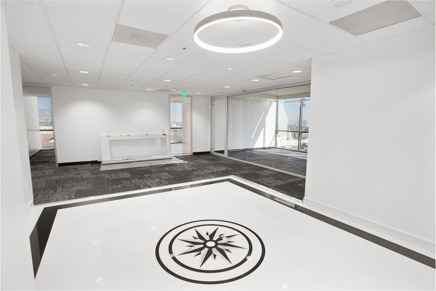 More Photos Of 9440 Santa Monica Blvd, Beverly Hills Office For Lease