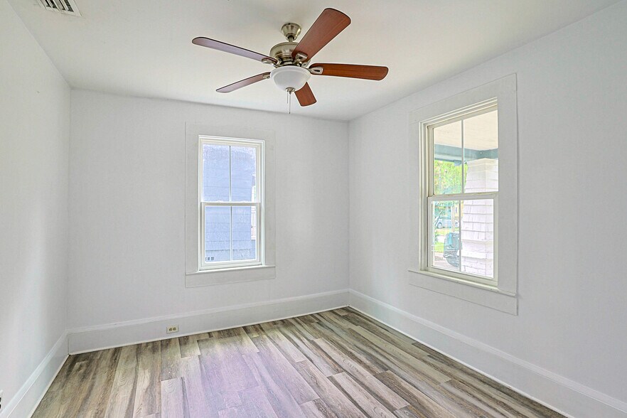 More Photos Of 1525 Larue Ave, Jacksonville Apartments For Sale