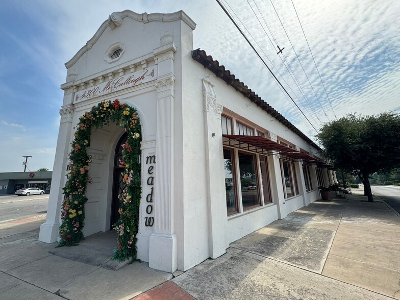 Primary Photo Of 4300 McCullough Ave, San Antonio Storefront For Lease