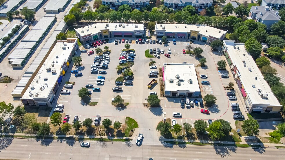 More Photos Of 2740 Western Center Blvd, Fort Worth Storefront For Lease