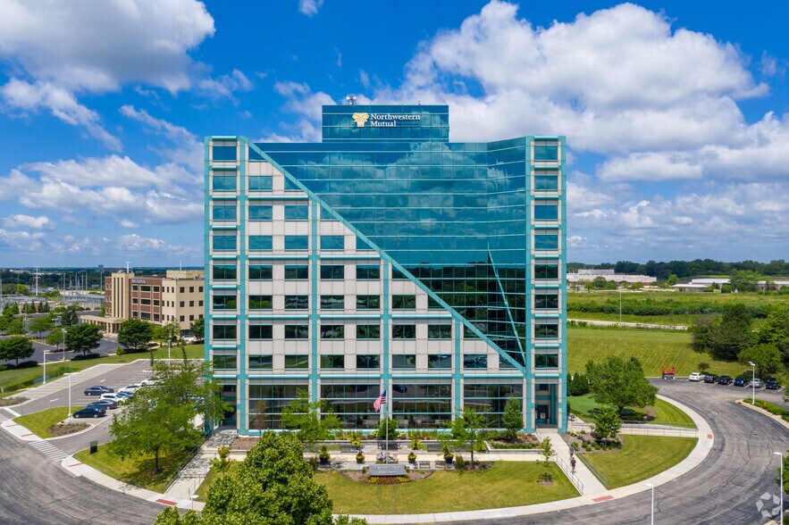 More Photos Of 55 Shuman Blvd, Naperville Office For Lease