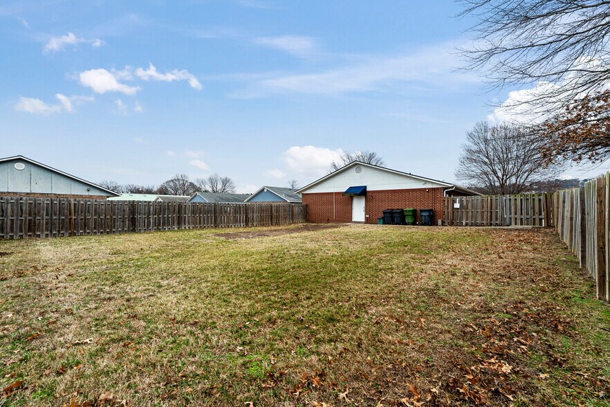More Photos Of 71 Colt Square Dr, Fayetteville Loft Creative Space For Sale