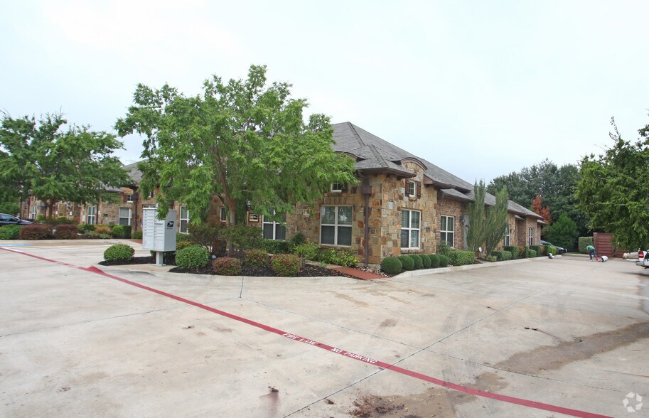 More Photos Of 680 N Carroll Ave, Southlake Office For Lease