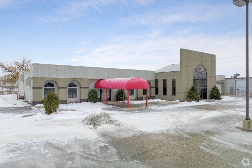 Primary Photo Of 2905 W Oakland Ave, Austin Auto Dealership For Lease