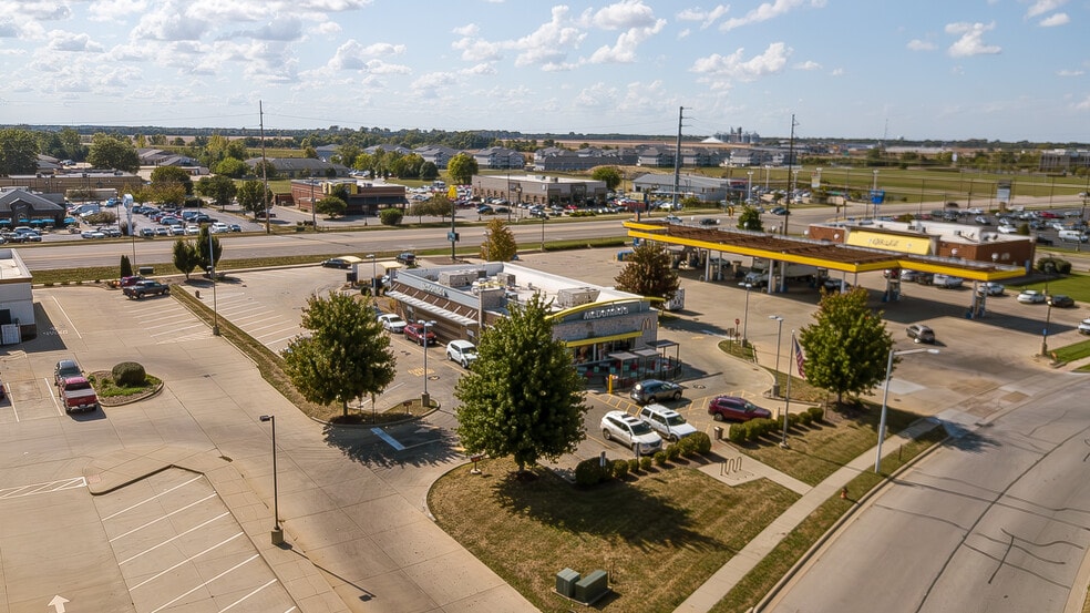 More Photos Of 4300 Wabash Ave, Springfield Freestanding For Sale