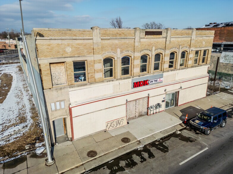 Primary Photo Of 9008 Grand River Ave, Detroit Light Distribution For Sale