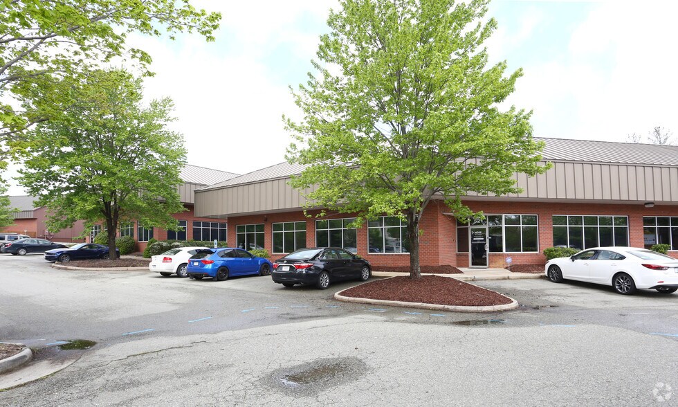 More Photos Of 519-525 Branchway Rd, North Chesterfield Light Distribution For Lease