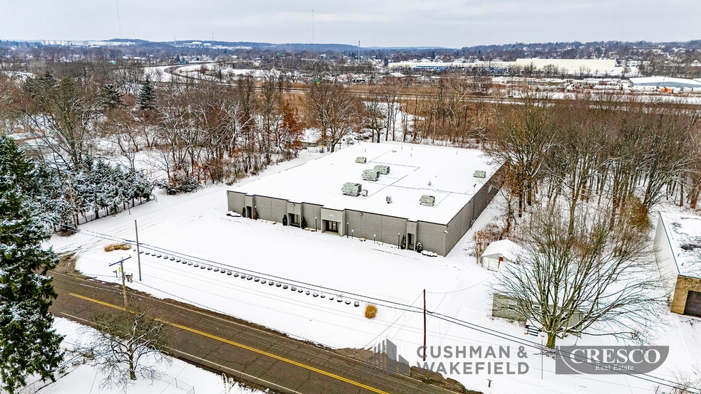 More Photos Of 947 W Waterloo Rd, Akron Warehouse For Sale